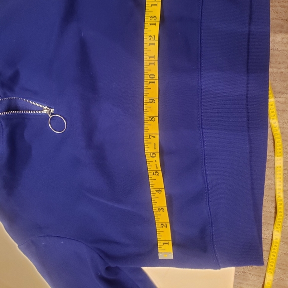 H&M Crop sweatshirt - Picture 9 of 9